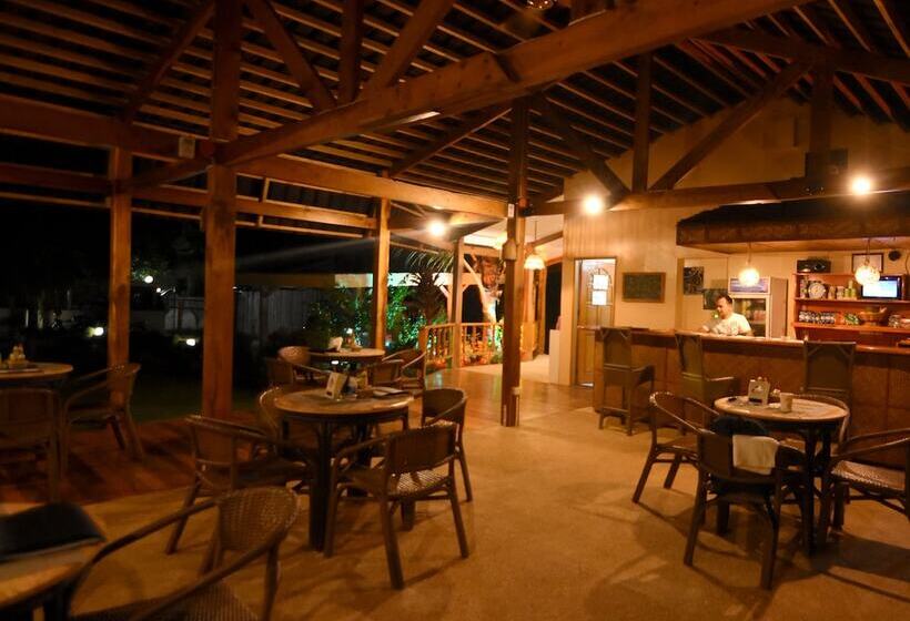 Bed and Breakfast Alona42 Resort