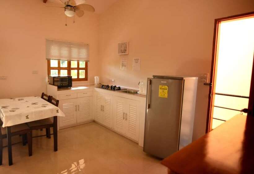 Bed and Breakfast Alona42 Resort