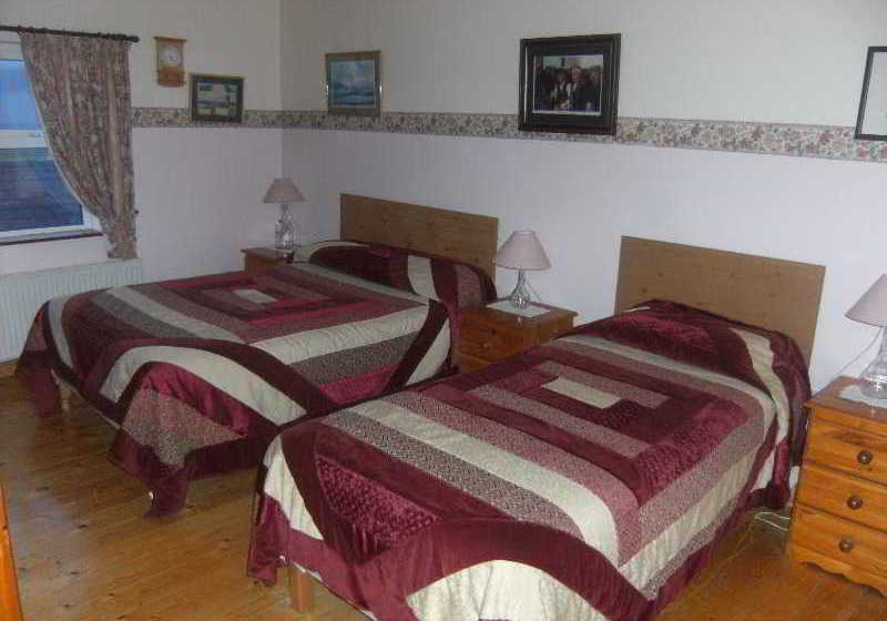 Bed and Breakfast Doonagore Farmhouse