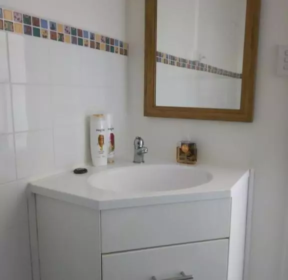 مبيت وإفطار Old Colony Inn