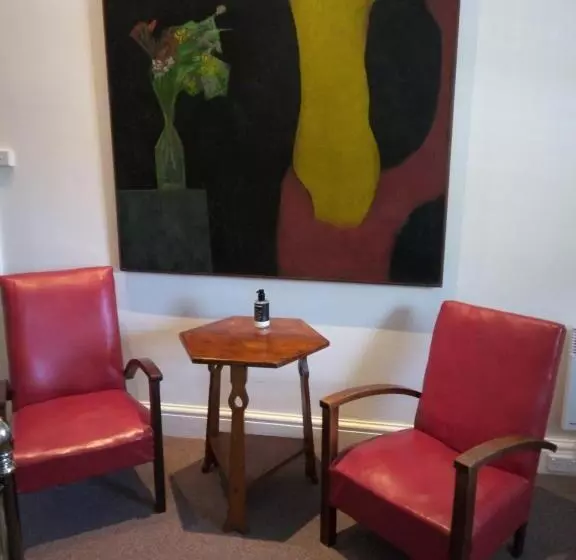 مبيت وإفطار Old Colony Inn