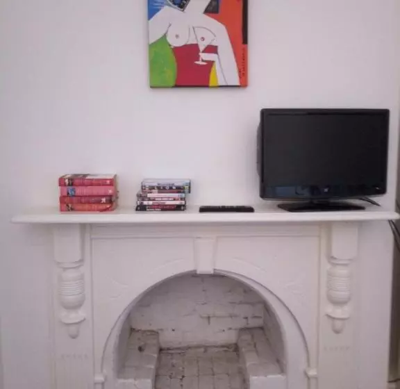 مبيت وإفطار Old Colony Inn