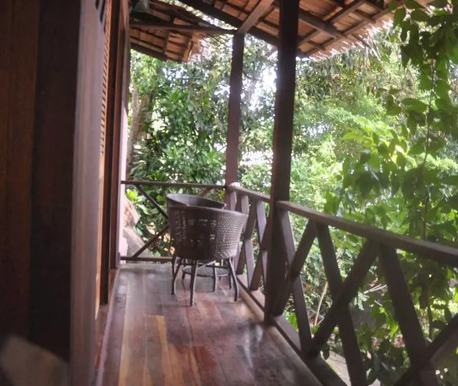 Отель Bagus Place Retreat