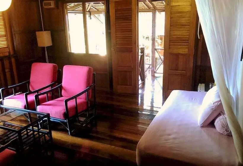 Отель Bagus Place Retreat