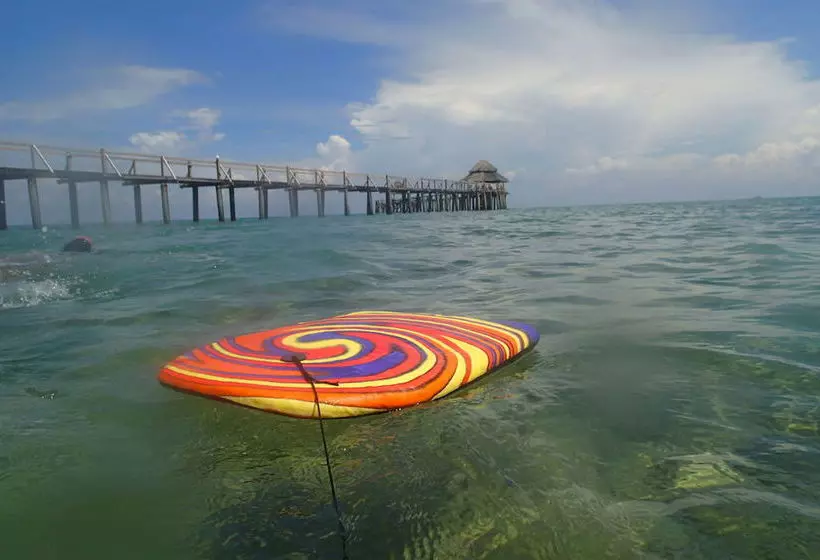 Отель Bagus Place Retreat