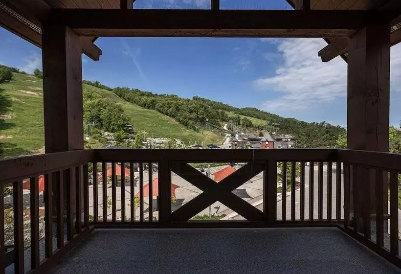 ホテル Blue Mountain Resort Inn