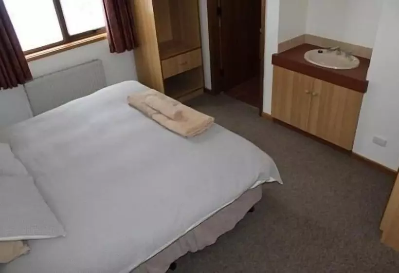 فندق Boonoona Ski Lodge