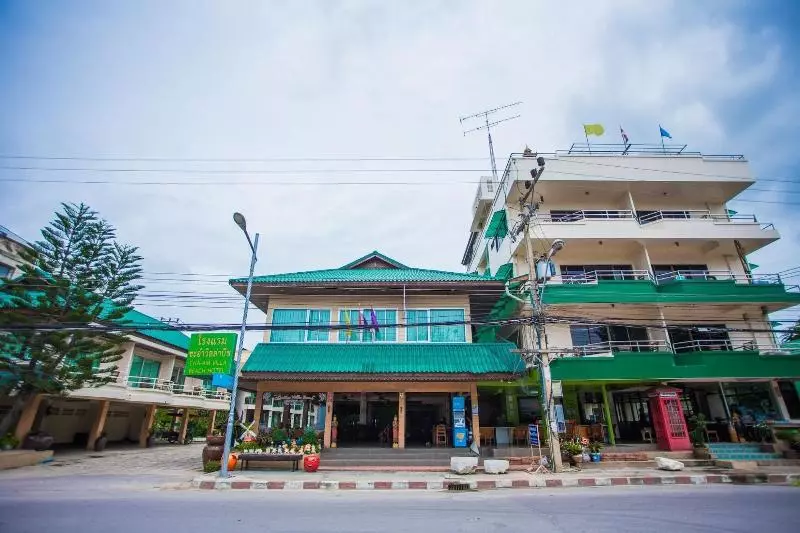 Hotelli Chaam Villa Sun