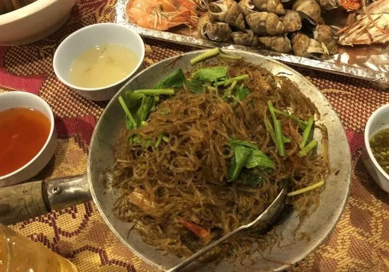 Hotelli Chaam Villa Sun