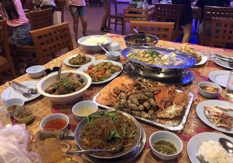 Hotelli Chaam Villa Sun