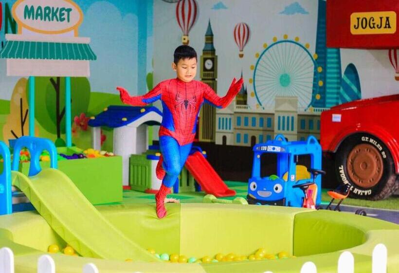 בית מלון כפרי Fortunagrande Seturan Yogyakarta