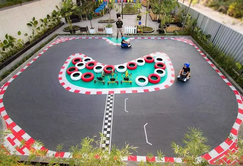 בית מלון כפרי Fortunagrande Seturan Yogyakarta