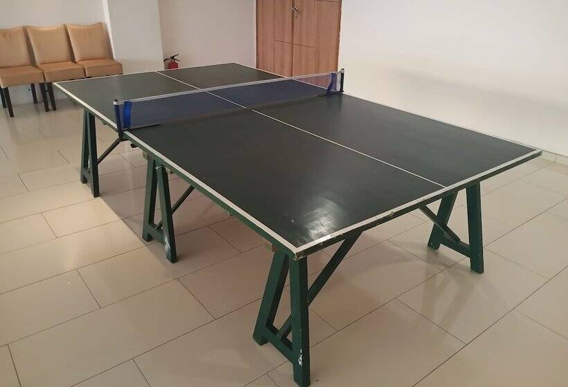 Emilia Hotel By Amazing