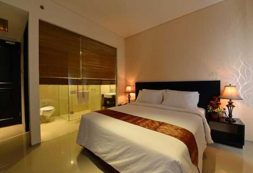 Emilia Hotel By Amazing