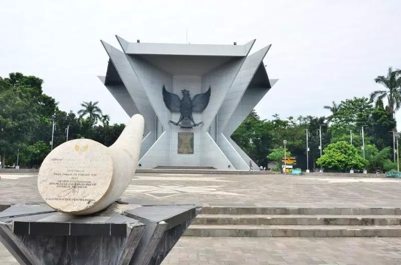 Emilia Hotel By Amazing