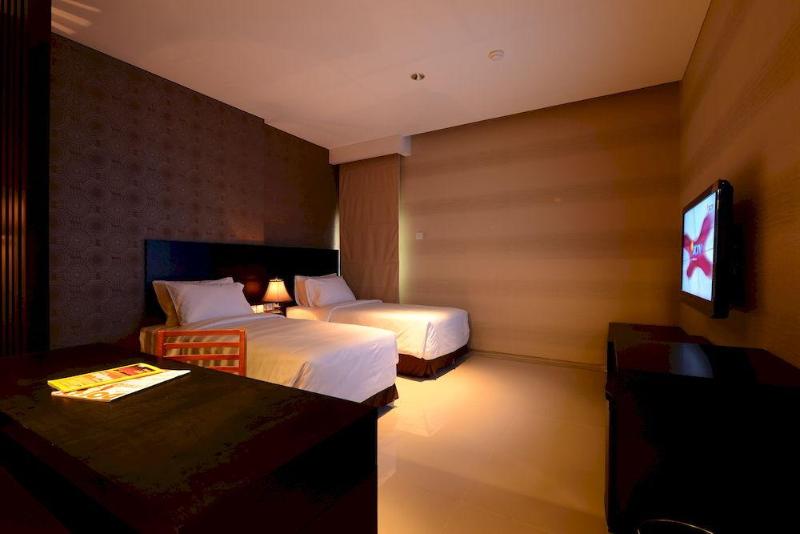 Emilia Hotel By Amazing