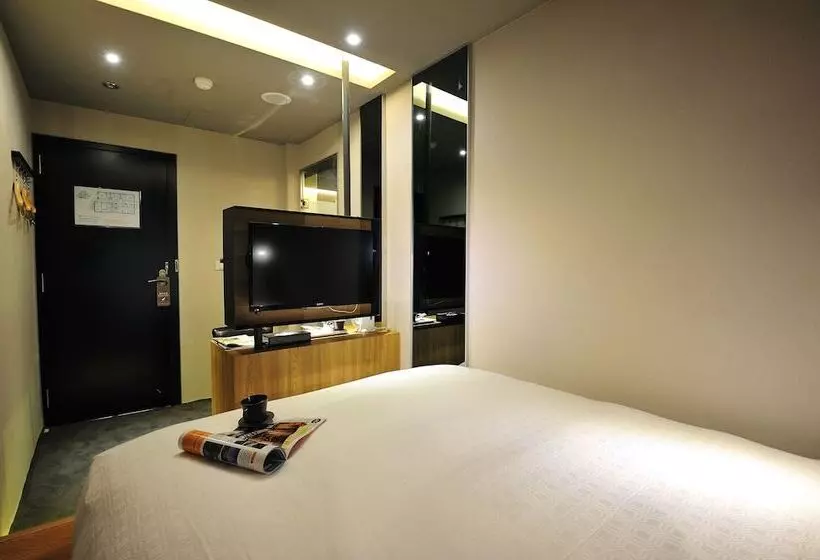 هتل Forward Suites Ii