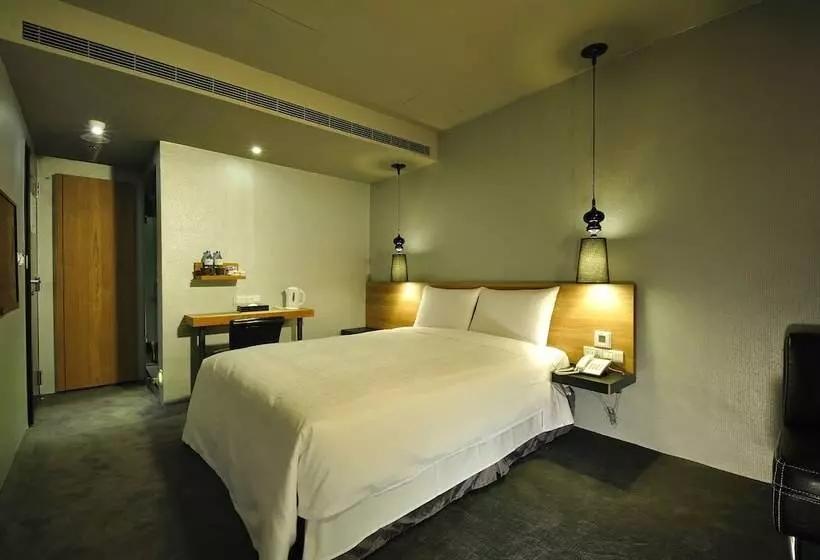 هتل Forward Suites Ii