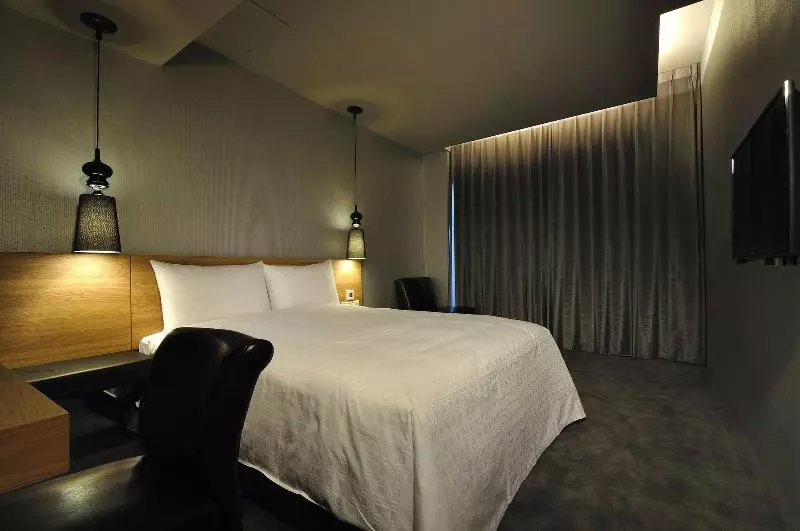 هتل Forward Suites Ii