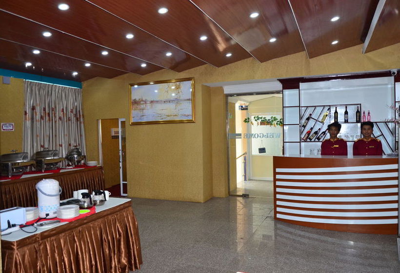 هتل Golden City Light