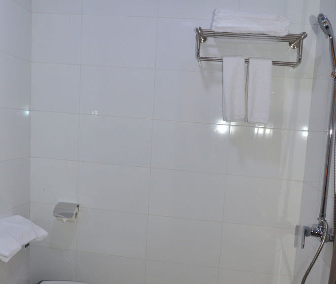 هتل Golden City Light