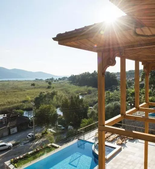 בית מלון כפרי Lotus Spa&sport Akyaka