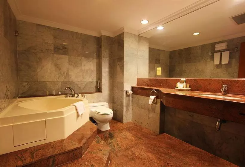 בית מלון כפרי Harmoni Batam