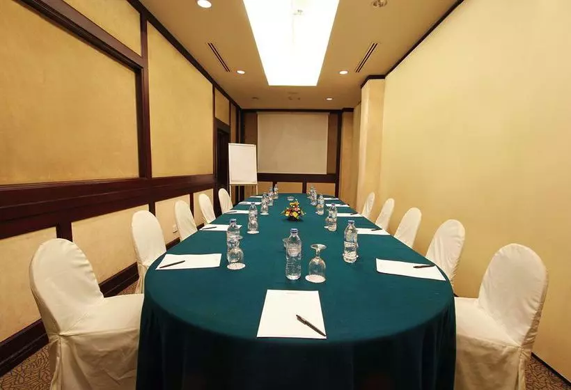 בית מלון כפרי Harmoni Batam