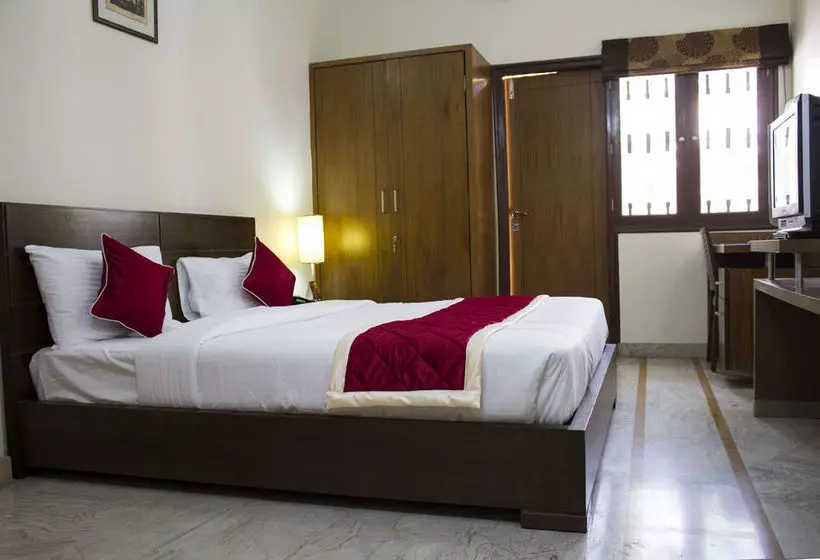 Hôtel Oyo Premium Garuda Mall