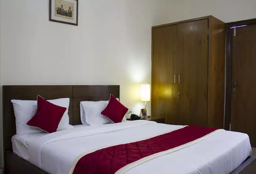 Hôtel Oyo Premium Garuda Mall