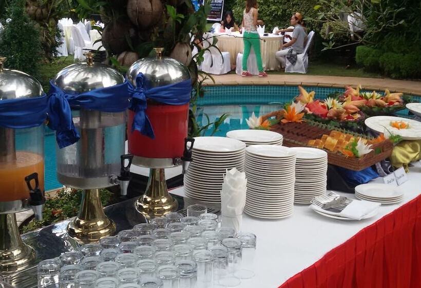 هتل Palm Spring Resort & Spa