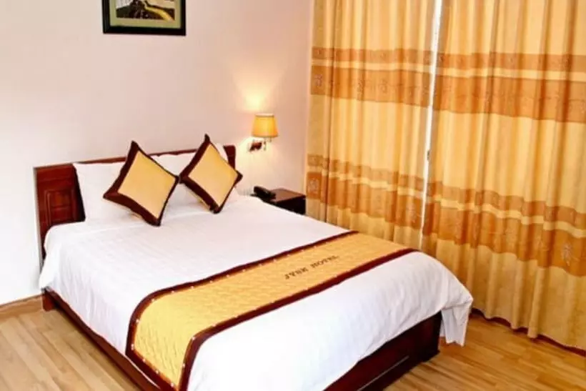 Phong Nha Hotel Hue
