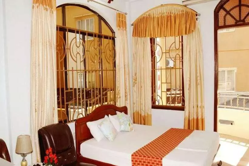 Phong Nha Hotel Hue