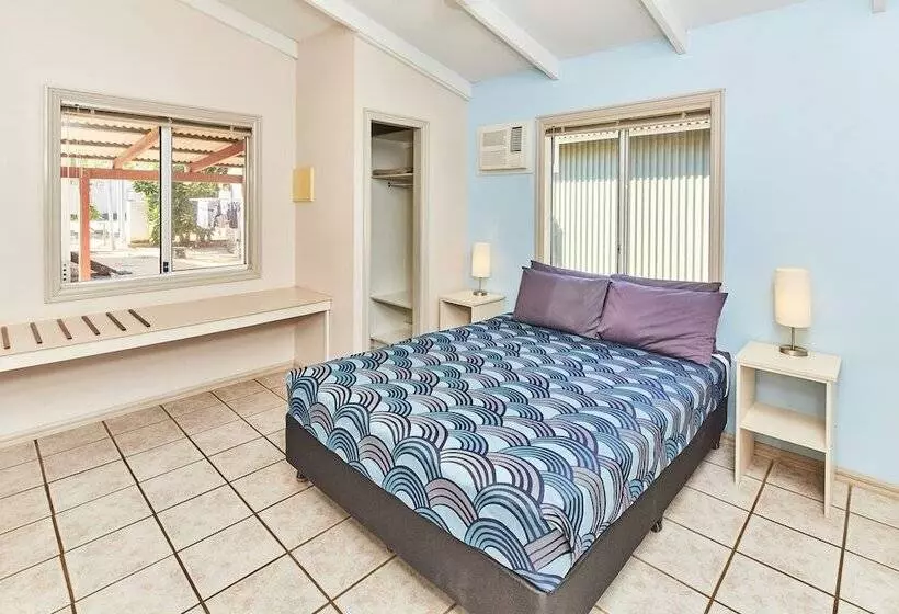 Отель Rac Cable Beach Holiday Park