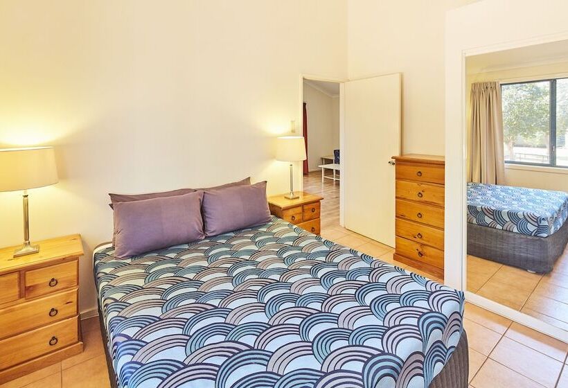 Отель Rac Cable Beach Holiday Park