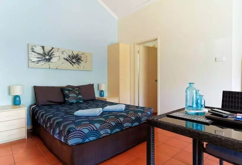 Отель Rac Cable Beach Holiday Park