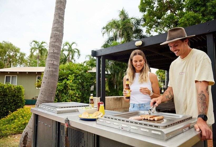 Отель Rac Cable Beach Holiday Park