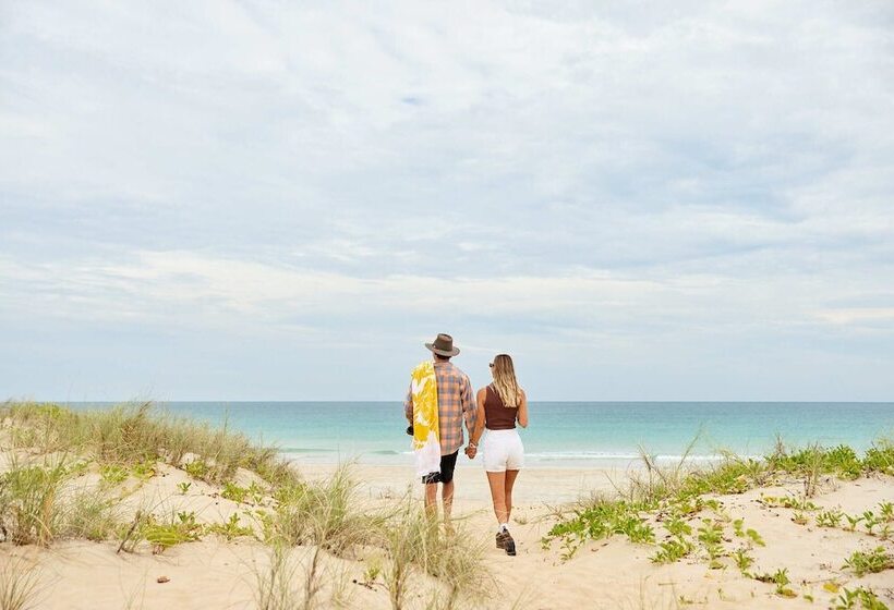 Отель Rac Cable Beach Holiday Park