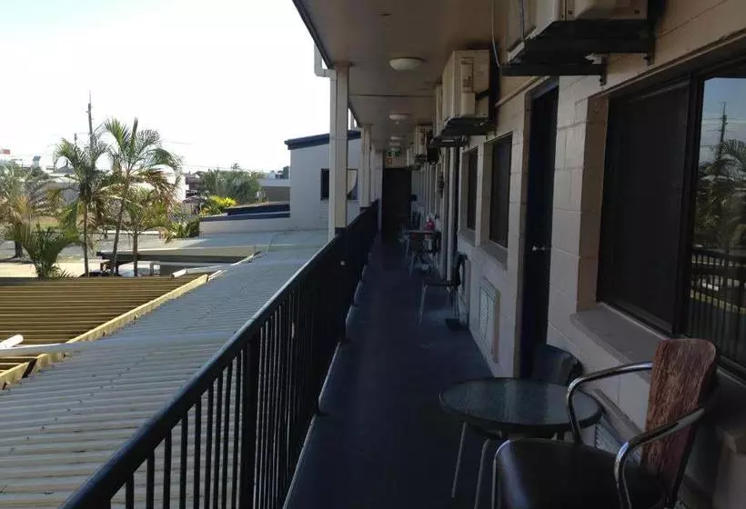 Отель The Metropolitan