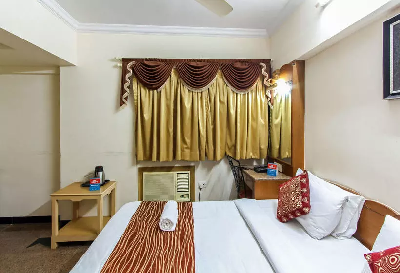 هتل Zo Rooms Goregaon Railway Station