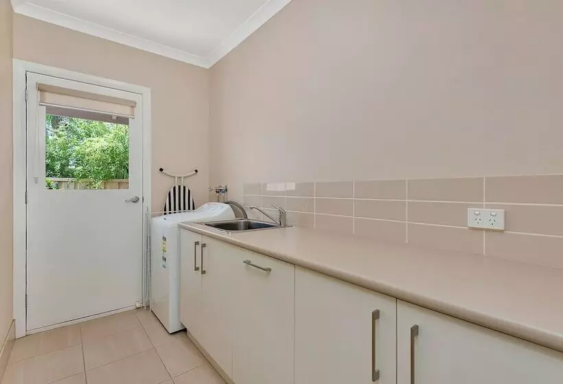 Kennedy Holiday Villas