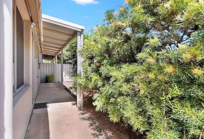 Kennedy Holiday Villas