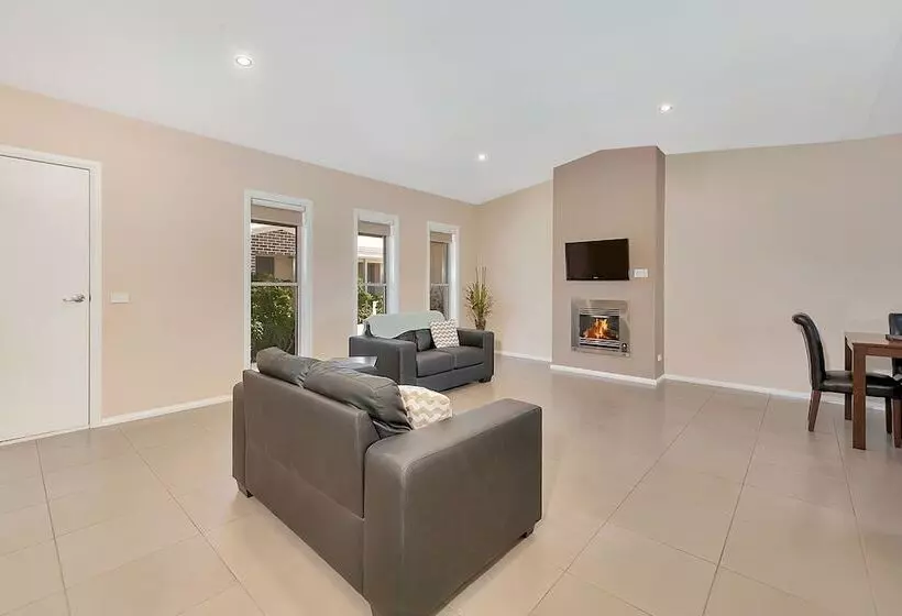 Kennedy Holiday Villas