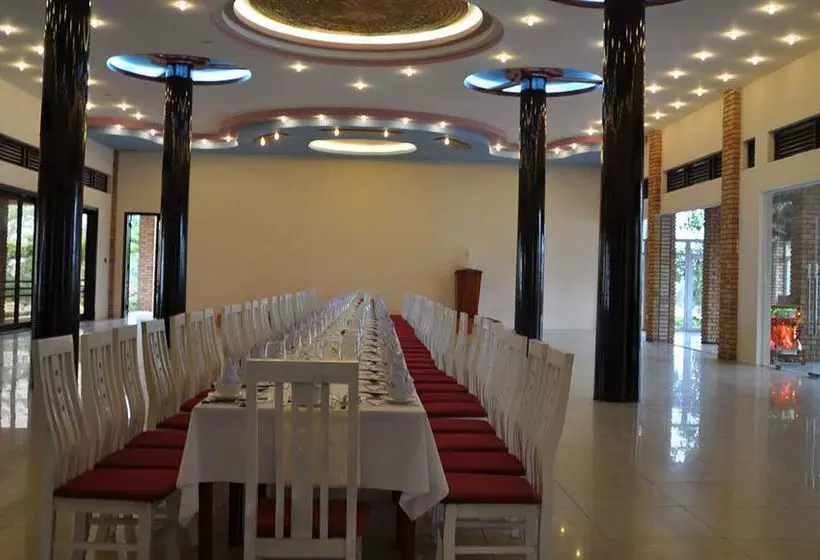 Làng Cò Resort