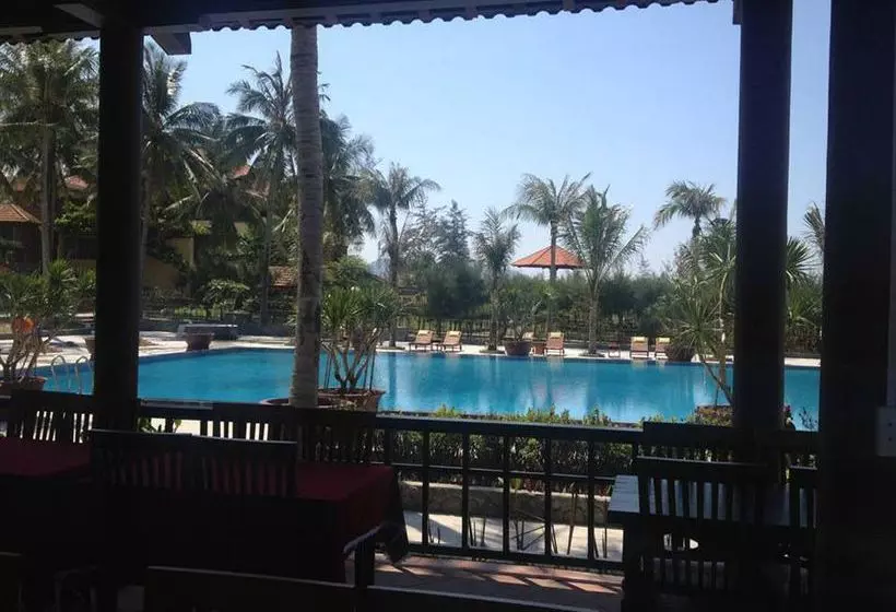 Làng Cò Resort