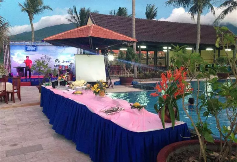 Làng Cò Resort