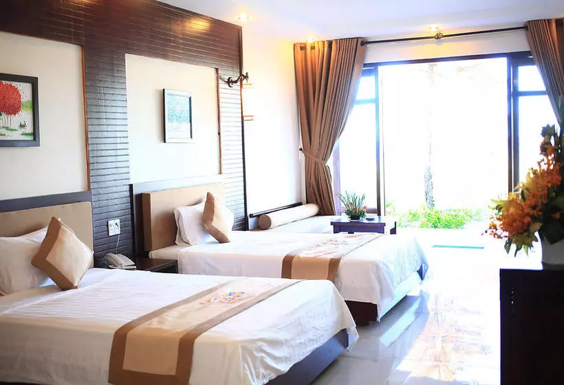 Làng Cò Resort