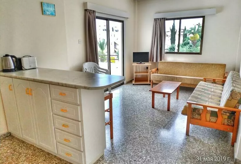 Maricosta Apartments