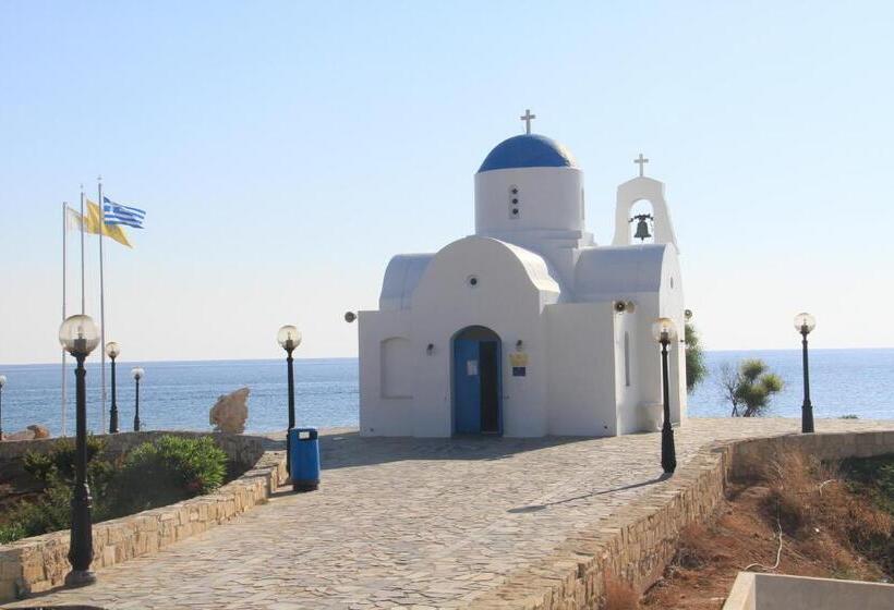 Maricosta Apartments