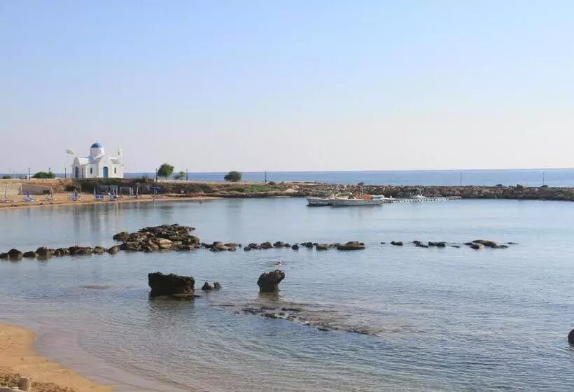 Maricosta Apartments